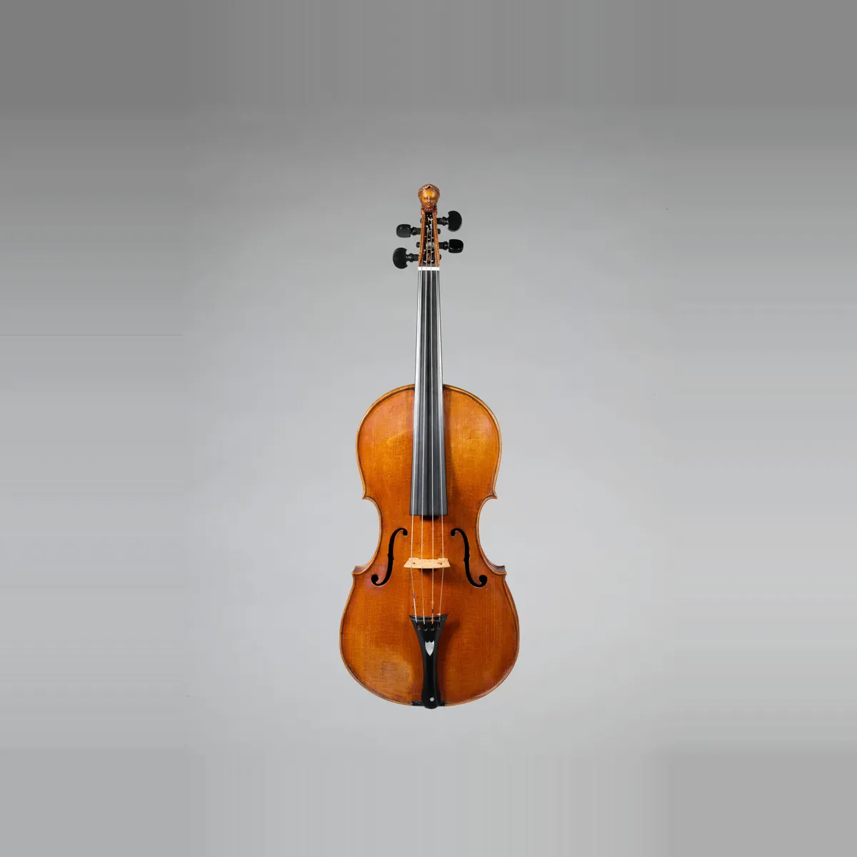 Violon ancien, vers 1685 : instruments de musique anciens estimés et rachetés par François Secula